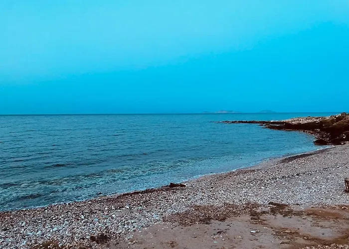 Anevalousa Beach House