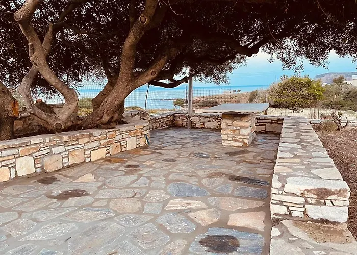 Anevalousa Beach House