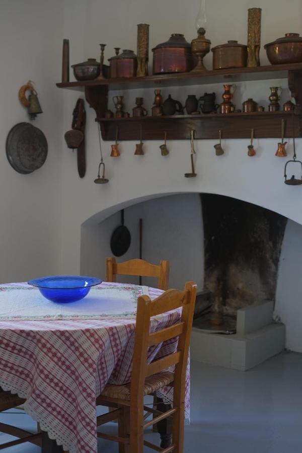 Holiday home Anevalousa House Moutsouna